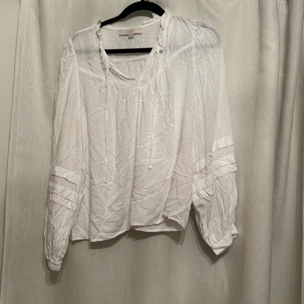Loft beautiful White blouse with Swiss dots